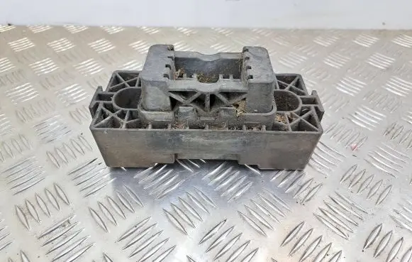 Mercedes-Benz GLE (W166 - C292) Jacking socket point A1666900134 A2046320028
