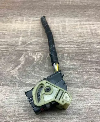 Volkswagen PASSAT B6 Plug wire 417196758