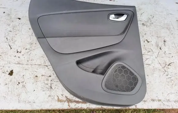 Renault Captur Front door card panel trim 829A14209R