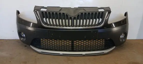 Skoda Fabia Mk2 (5J) Front bumper 5J0807221M