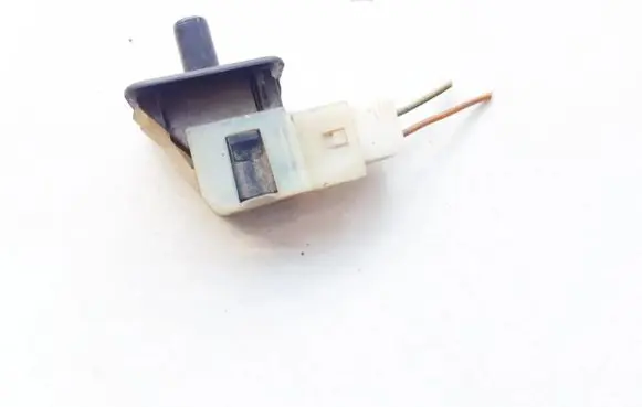 Mercedes-Benz E W210 Front door sensor coupe 2028209410