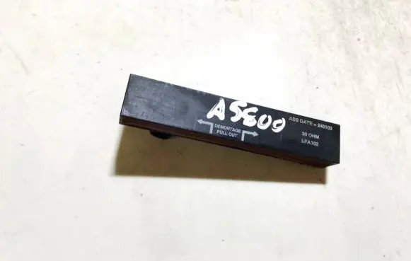 Renault Megane II Antenna control unit 8200082278 s118541001