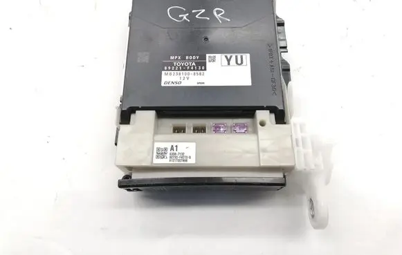 Toyota C-HR I Central body control module 89221F4130