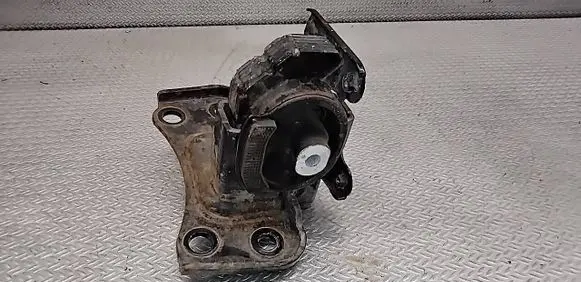 Toyota Corolla E160 E170 Gearbox mount 