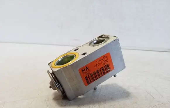 Volvo XC60 Air conditioning (A/C) expansion valve 31404338