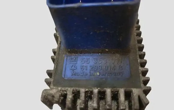 Opel Zafira B Glow plug pre-heat relay 55353011