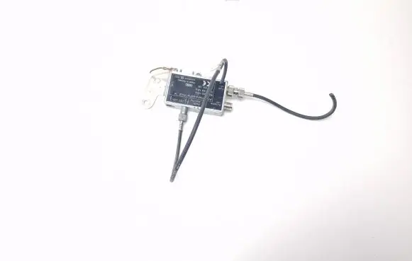 Audi A8 S8 D2 4D Antenna control unit 4B5035585
