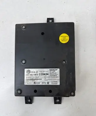 Volkswagen Golf V Bluetooth control unit module 3C0035729G 661AAHT1 001071E80B2E