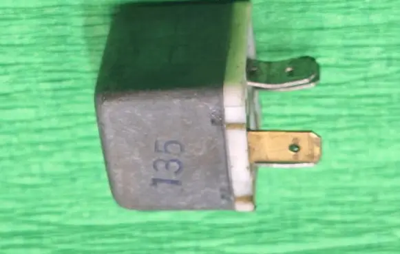 Volkswagen Golf II Other relay 311963141b
