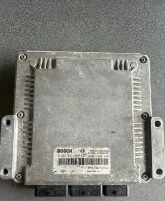 Renault Master II Engine control unit/module 8200236618 0281011254 8200236624