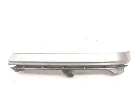 Opel Zafira A Under headlight/headlamp trim 90580651