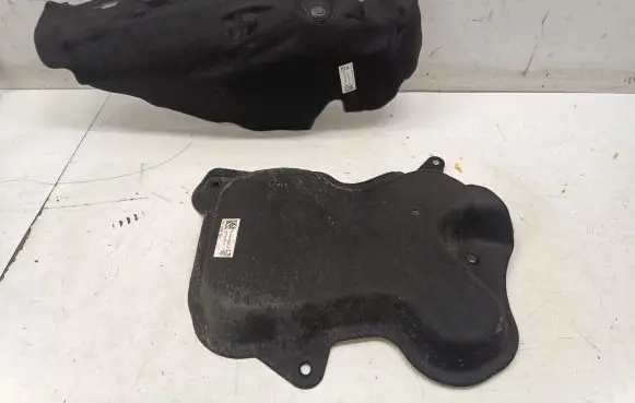 BMW 3 G20 G21 Heat shield in engine bay 8666846 5A402D5