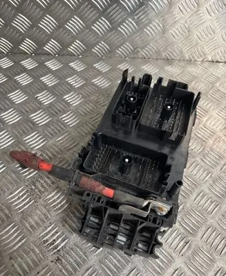 Opel Zafira C Fuse module C11000139 11000139