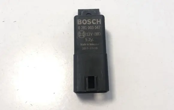 Volvo XC60 Glow plug pre-heat relay 0281003047 31342686