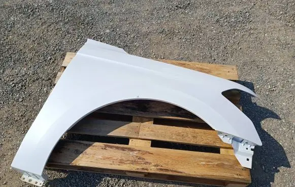 Ford Expedition Fender JL1B16015