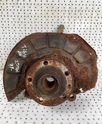 Volkswagen Tiguan Front wheel hub spindle knuckle