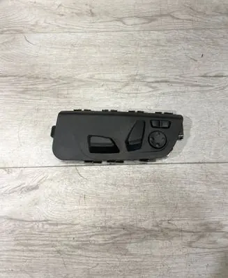 BMW 1 F20 F21 Seat control switch 9211084