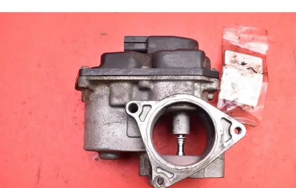 Volkswagen PASSAT B6 EGR valve 03G131501
