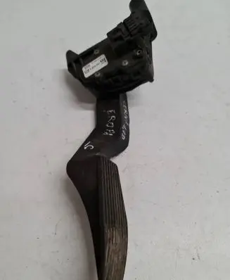 Opel Zafira A Accelerator throttle pedal 6PV00811400 9202341