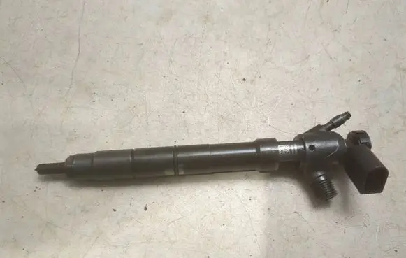 Fuel injector