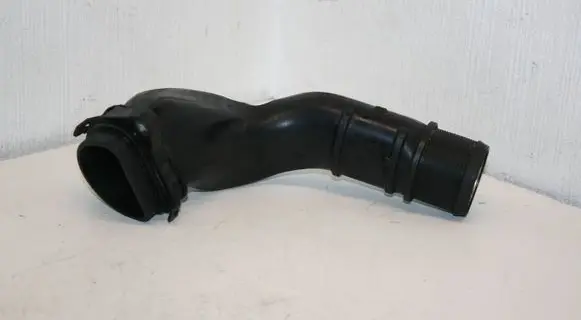 Opel Zafira B Intercooler hose/pipe 13223398