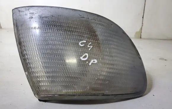 Audi A6 S6 C4 4A Front indicator light 084411512RF