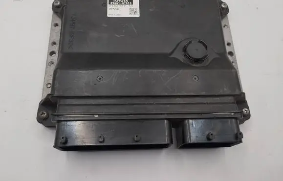 Toyota Prius (XW30) Engine control unit/module 8966147410 2754005591