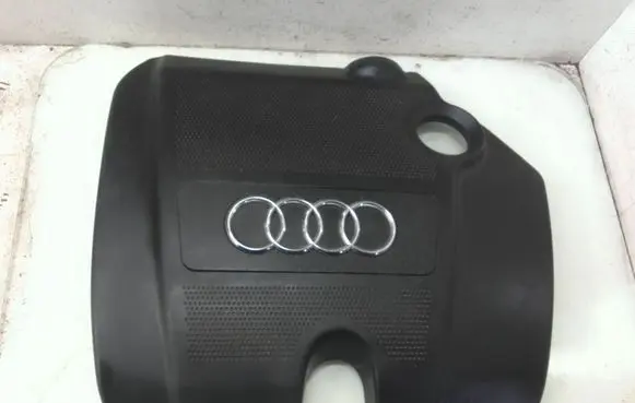 Audi A3 S3 8L Engine cover (trim) 06A103927G