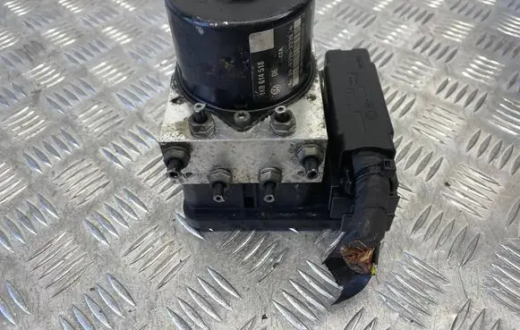 Volkswagen Golf V ABS Pump 1K0907379AC 1K0614518DE 1003993338