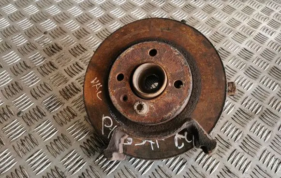 Volkswagen PASSAT B4 Front wheel hub