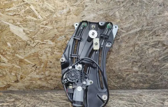 Jaguar XK8 - XKR Vent/Glass mechanism 193246
