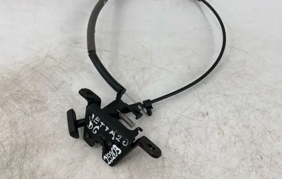 Volkswagen Jetta USA Seat back rest lock catch 5QM885682G