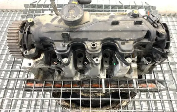 Renault Twingo II Engine head K9K820