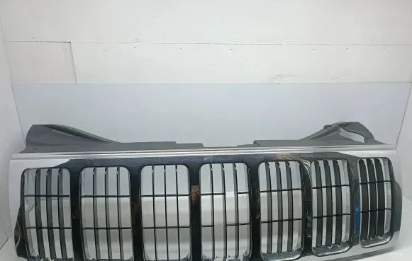 Jeep Grand Cherokee (WK) Front bumper upper radiator grill 55156814AE 5JF94TRMAE 11009G48992