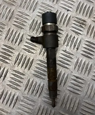 Fuel injector