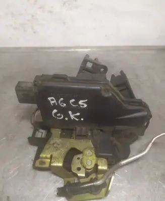Audi A6 S6 C5 4B Rear door lock 4B0839015B