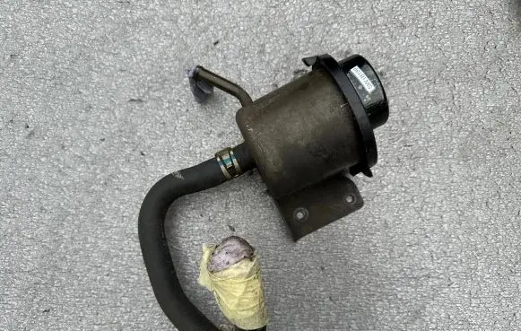 Nissan Patrol Y61 Power steering fluid tank/reservoir 49180VC100 49180VS40A 4919054W00