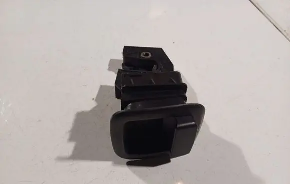 Volkswagen PASSAT B5 Seat back rest lock catch 3B0885738R