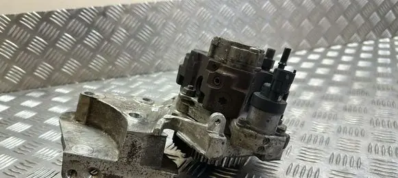 Suzuki Grand Vitara II Fuel injection high pressure pump 8200342594 8200240204