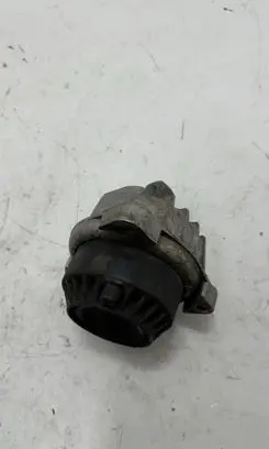 BMW 7 F01 F02 F03 F04 Engine mount bracket G2038310
