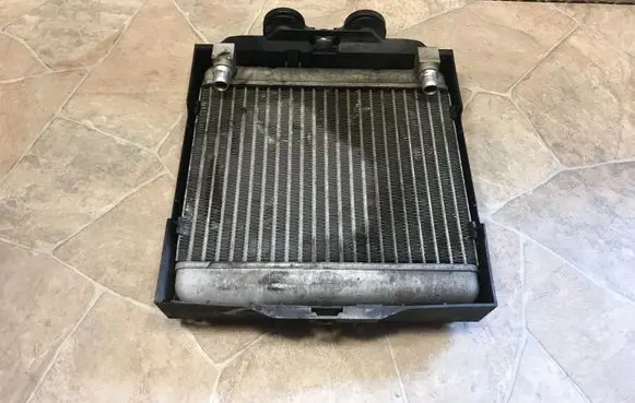 BMW 5 GT F07 Coolant radiator 7572542