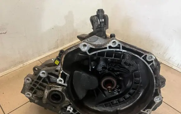 Chevrolet Orlando Manual 6 speed gearbox 09301435 018097