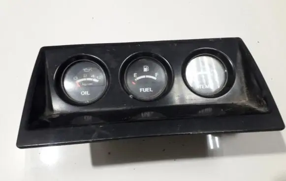 Isuzu Trooper Speedometer (instrument cluster) 69612420 69612-420