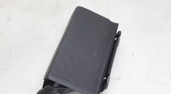 Volkswagen Atlas Cross Sport Foot rest pad/dead pedal 3CN864777 3CN864775