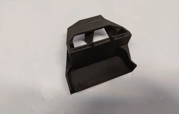 BMW 7 E38 Radiator mount bracket 17111737707