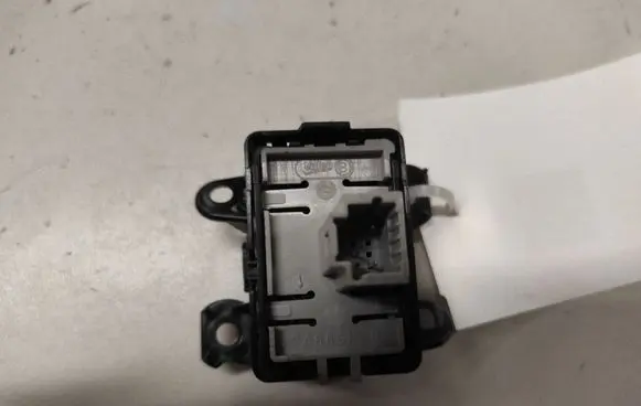 Renault Laguna III Cruise control switch KPF15456