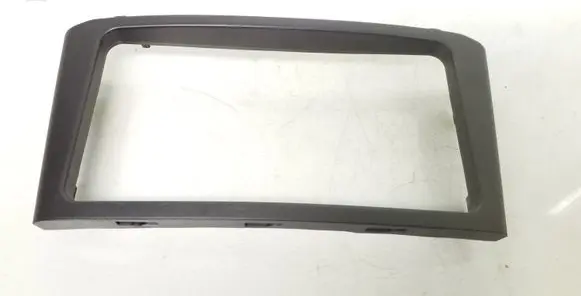 Toyota Avensis T250 Radio/GPS head unit trim 8517