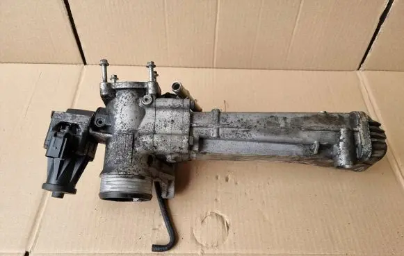 Volvo V60 EGR valve cooler 30757742