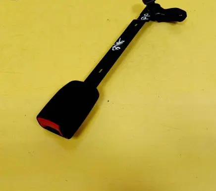 Volkswagen PASSAT B5 Front seatbelt buckle 3B0858472
