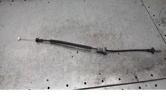 Volvo V50 Hand brake release cable 993923